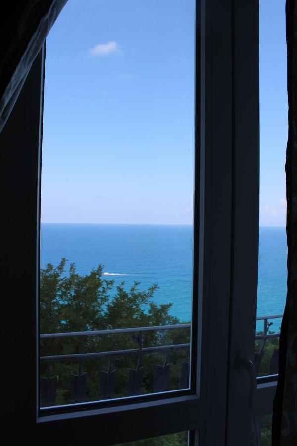 Ellysblue Hotel Пицо Екстериор снимка